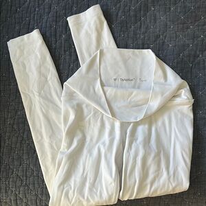 Aritzia xs white leggings